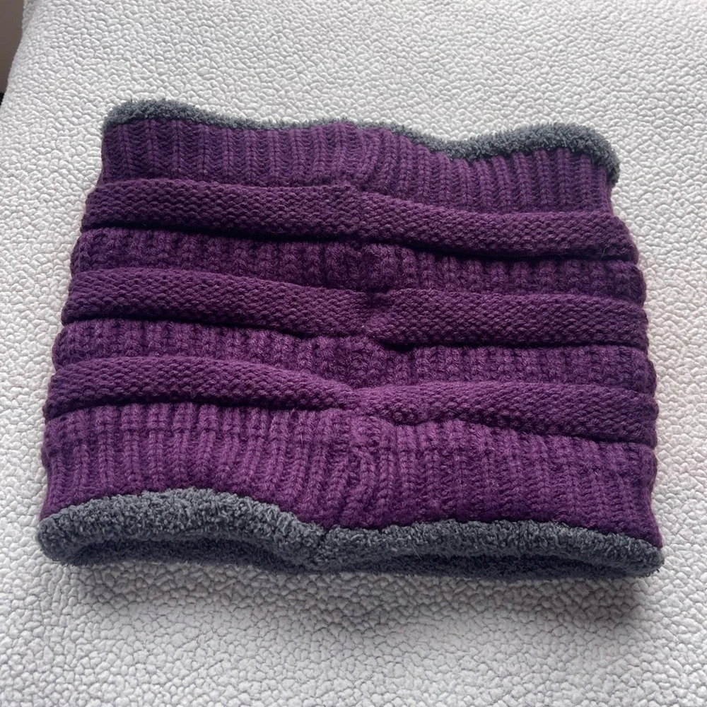 Market and Laybe purple sweater scarf snood neck wrap